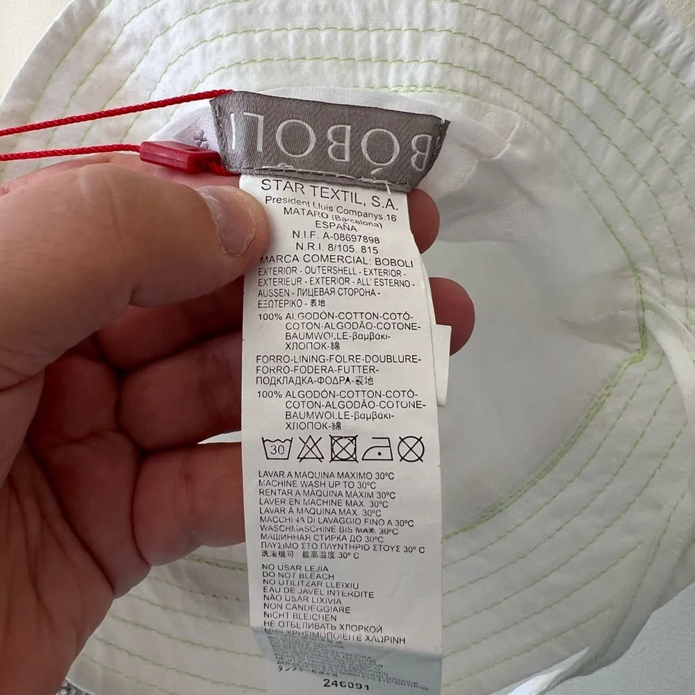 Boboli Baby NWT Infant White Bucket‎ Hat Butterfly With Chin Strap Size XXS